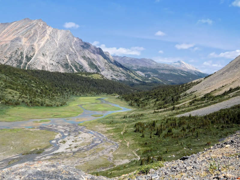 Valley of the northern Brazeau River